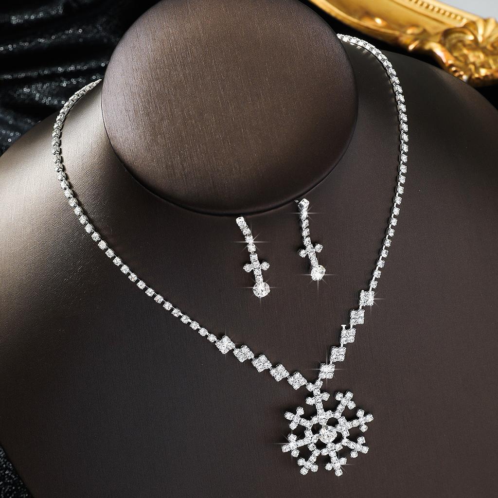 Christmas Snowflake Full Diamond Claw Chain Necklace Earrings Set Holiday Jewelry Two-Piece Set Women