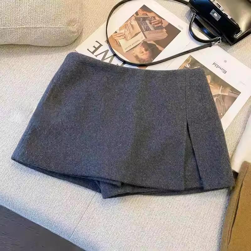 

Spicy Girl Black Wool Blend Double-Layered Slit Midi Skirt: High-Waisted, Slimming A-Line, Anti-Exposure Design for Autumn/Winter S [80-100]