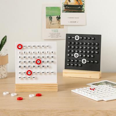Creative Wooden Calendar Ornament with Circle Year of 2024 Annual Calendar Desk Calendar Personalized Office Desktop Decoration Photo Props