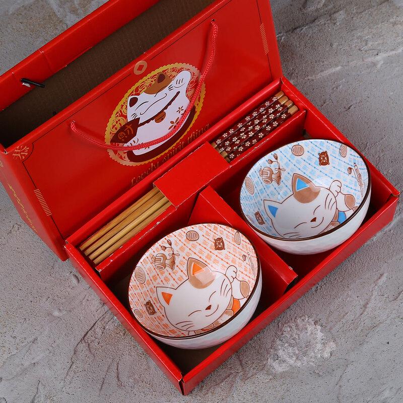 Подарочный набор столовой посуды из сине-белого фарфора