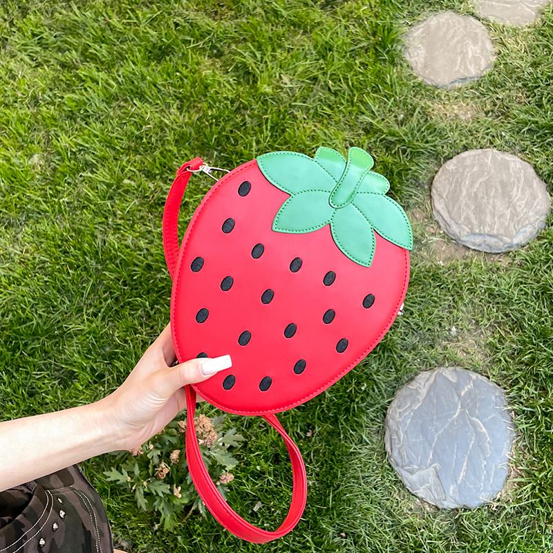 

Женская милая кожаная сумка через плечо с клубничным принтом, модная, с изюминкой, для женщин, повседневная, мультяшная, для девочек, оригинальная, кошелек-держатель для телефона красный