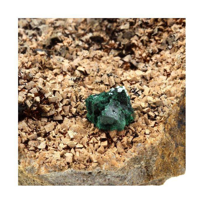Pierres et Minéraux. Ankerite + Chalcopyrite + Malachite. 819.9 ct. Viaduc de Millau, Aveyron, France. Rare.