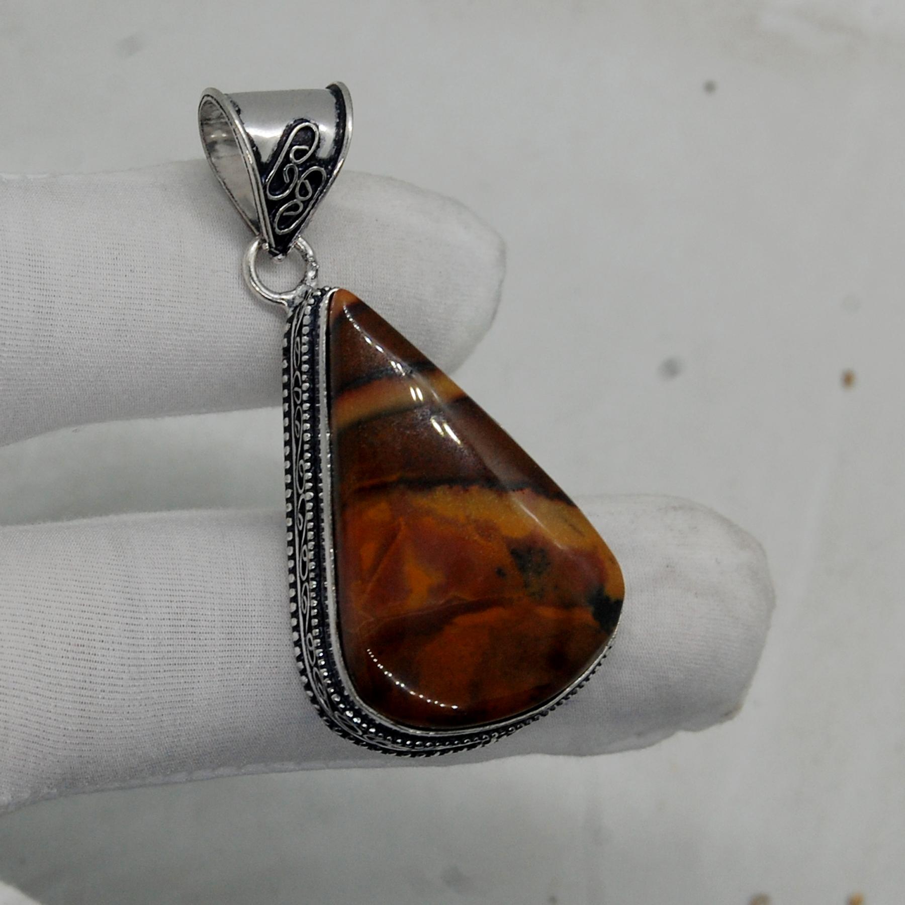 

Підвіска з вишневої крихти яшми зі срібла 925 проби, дизайнерська підвіска з коричневої яшми в стилі бохо