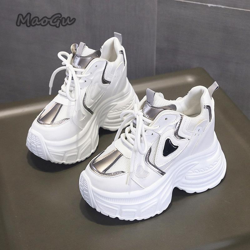 Fashion Breathable Mesh Platform Sneakers for Women Autumn Comfortable Chunky Sneakers Height Increasing Fashion White Casual Shoes