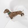 Broche Retro con forma de perro, diamantes de imitación brillantes, Pin con incrustaciones, traje, chal de solapa, insignia de Animal, accesorios de ropa