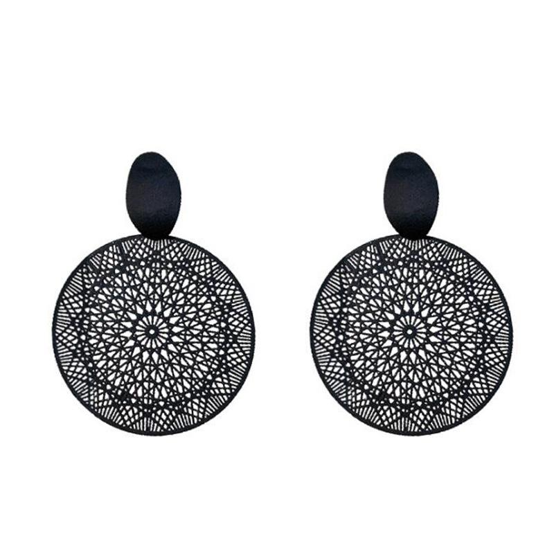 Punk Earrings Temperament Sweet Elegant Black Circle Temperament Hollow Pattern Earrings Women's Clothing Black Stud