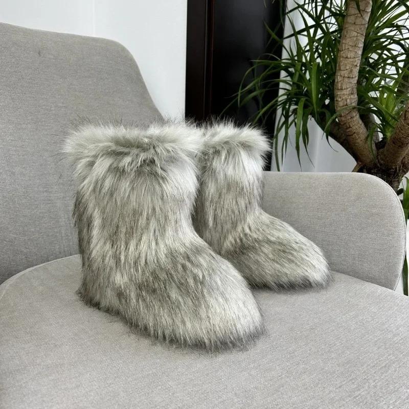 Fashion New Winter Fur Onepiece Raccoon Fur Female Snow Boots Fur Shoes Outdoor Mid Leg Boots