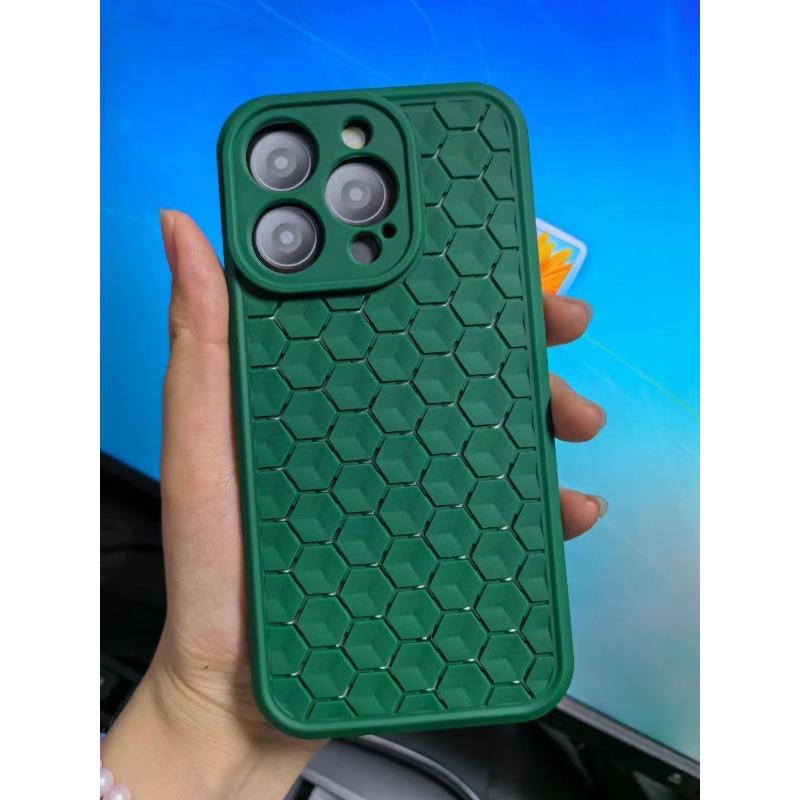 Honeycomb Hole Apple 15/14/13 Pro Max Phone Case 12 Soft and 11 Fine Hole Breathable Protective Case