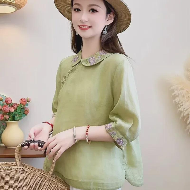 Women's Retro Folk Style Lapel Shirt with Oblique Collar and Chinese Button Design in Cotton-Linen