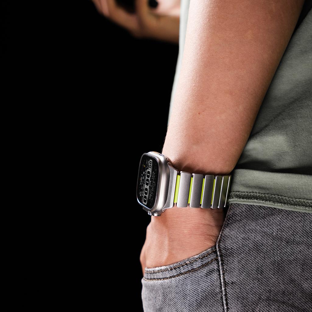 Titanium Rubber Strap for Apple Watch Ultra 3/2/1 49mm 10 11 46mm Luxury Band for Iwatch 9 8 7 45mm 6 SE 3 44mm 42mm Accessories