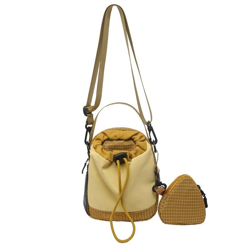 Fashion Versatile Shoulder Bag Mobile Phone Water Cup Integrated Lightweight Kettle Crossbody Bag Premium Small Bag