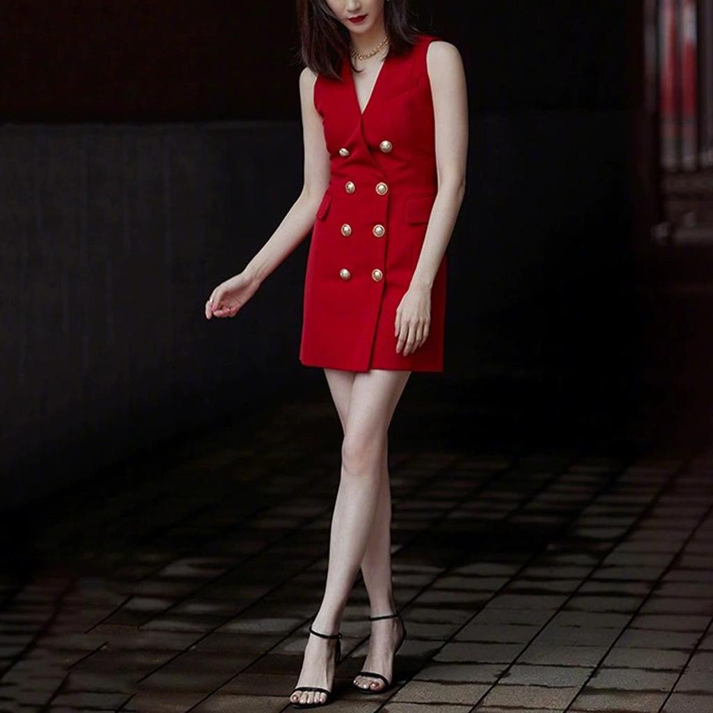 In Stock: Summer 2025 High-End Waist-Cinching Women's Sleeveless Suit Dress