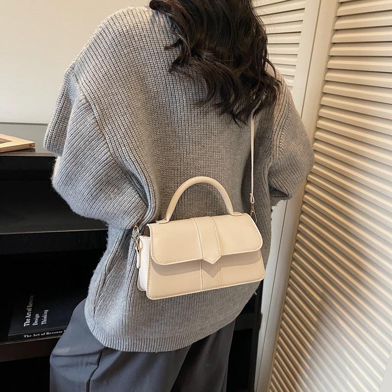 Spring Retro Portable Small Square Bag Women's New New Product Sense Niche Popular New Product Single Shoulder Messenger Bag Tide