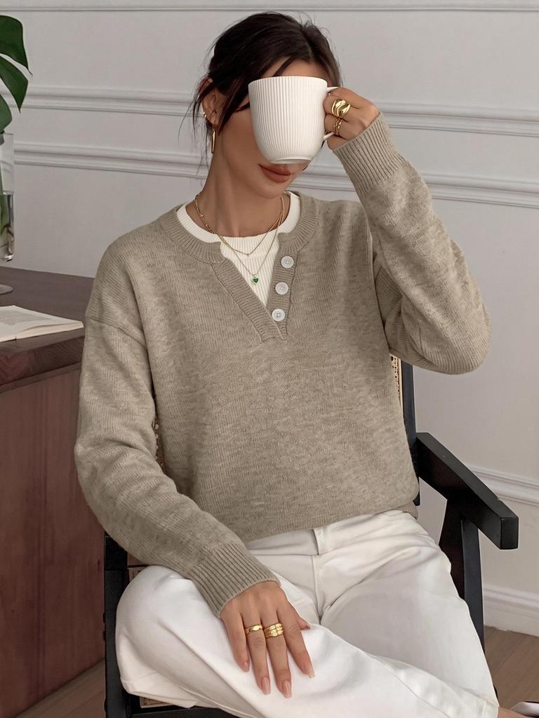 2026 Autumn/Winter Casual Knit V-neck Henley Collar Loose Sweater for Women
