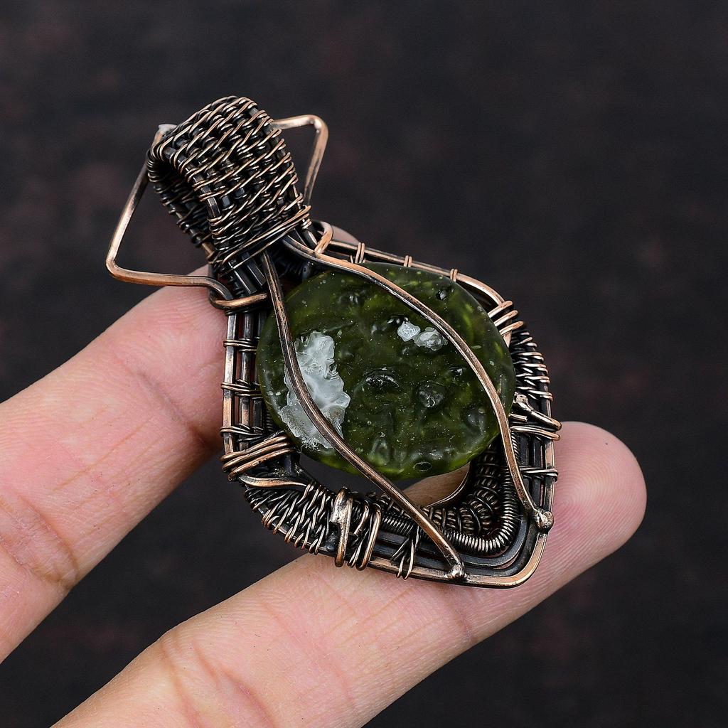 Moldavit Anhänger Kupferdraht gewickelter Anhänger Moldavit Schmuck Einzigartiger Edelsteinanhänger Geschenk für Mutter Kupferdrahtschmuck Handgefertigter Anhänger