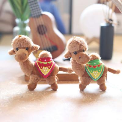 Bonecas e peluches – Peluches