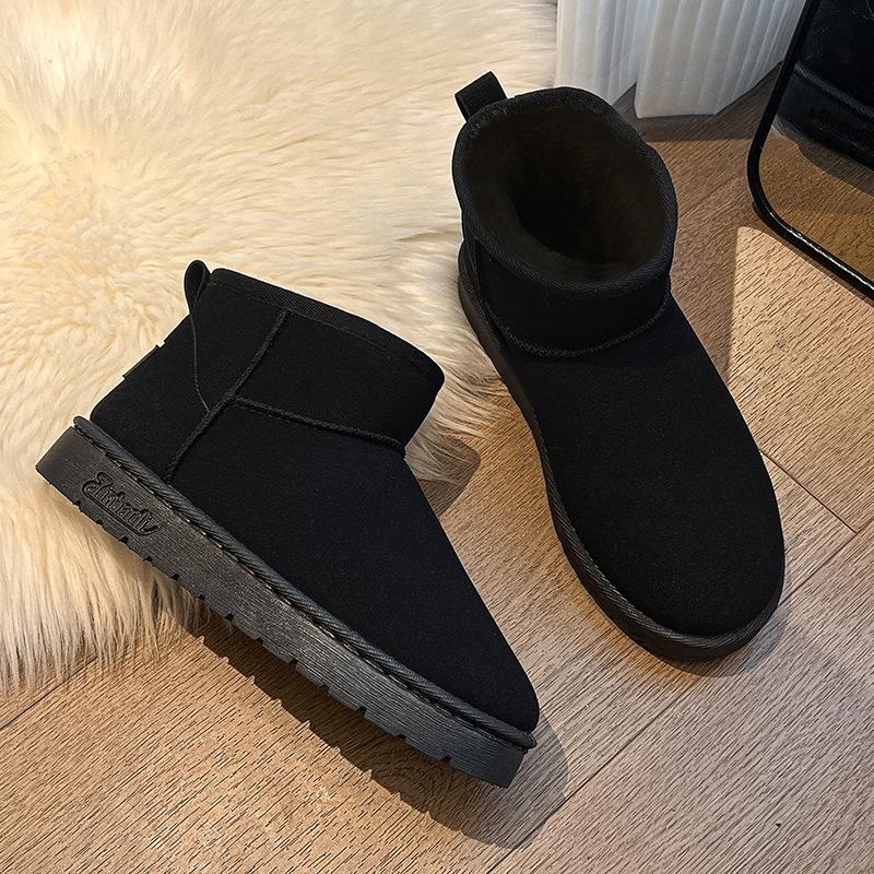 Snow boots women's winter new round head large size velvet cotton shoes student flat-soled short cotton boots