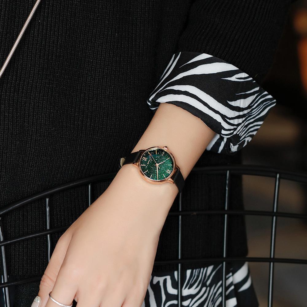 

Женские часы Gradient Starry French Light Luxury Niche Watch Feminine Small Green Watch Simple Belt Womens Watch
