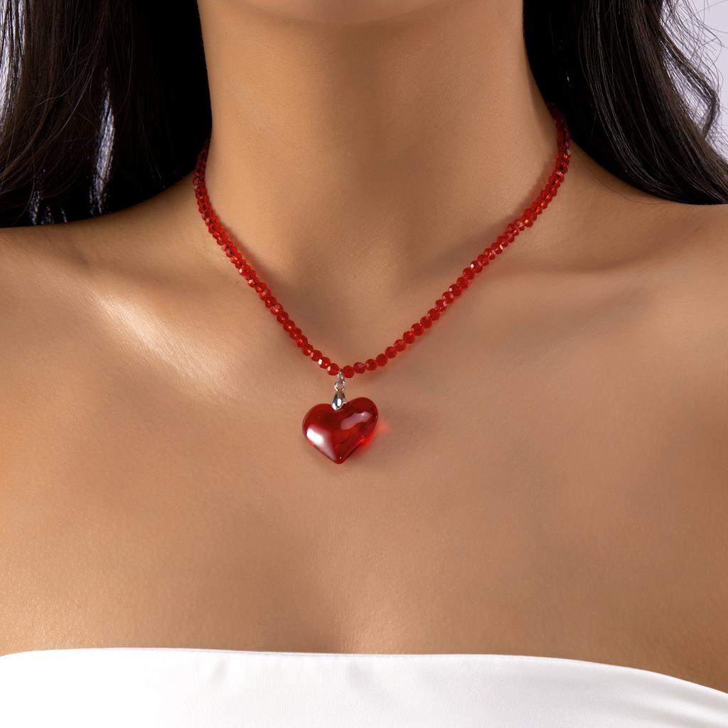 Exquisite Red Crystal Heart Pendant Necklaces for Women Handmade Elegant Imitation Pearls Clavicle Chain Party Jewelry Gifts