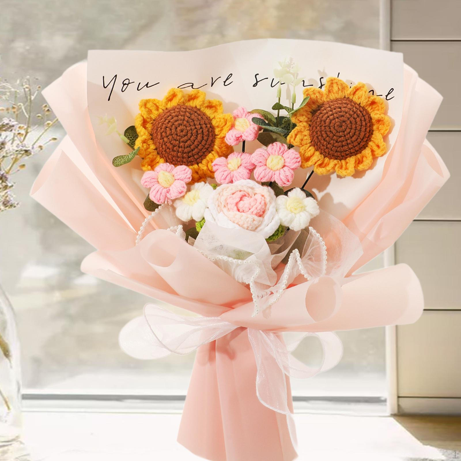 

Дисплей штучних квітів з в язанням гачком для декору столу рожевий