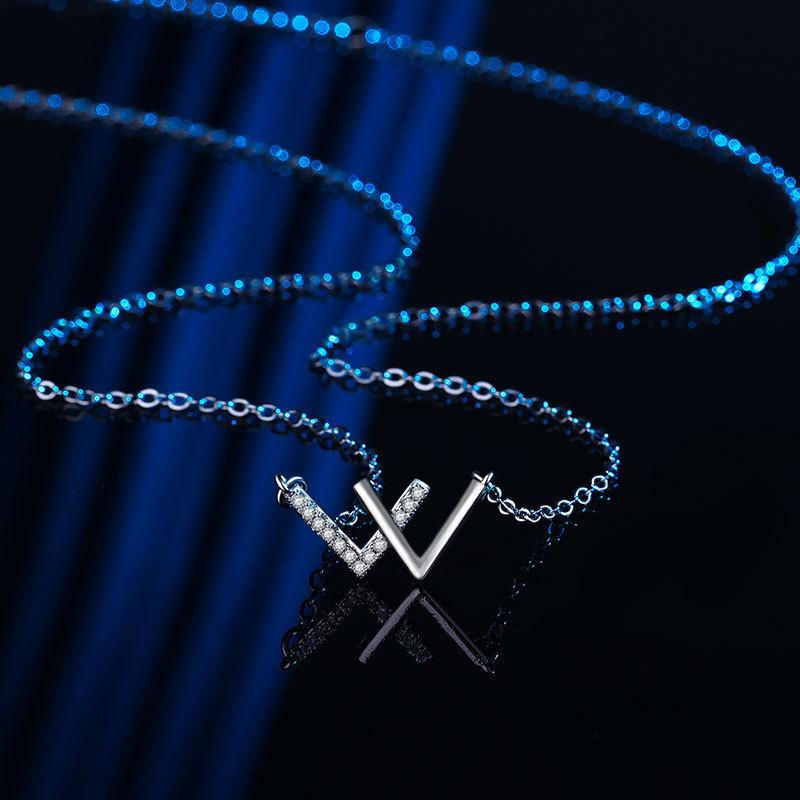W Letter Necklace Women Luxury Small Group Design Sense Collar Chain Simple Temperament All Matching Trend