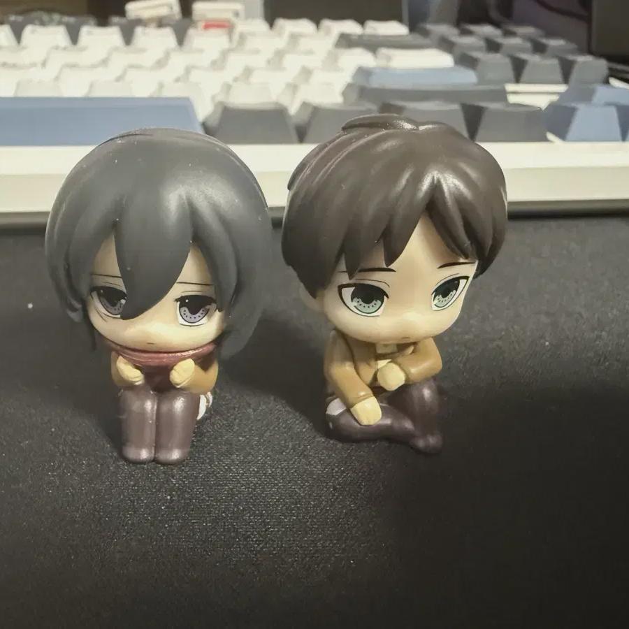 

Атака Титанов Эрен Микаса Мачибоке