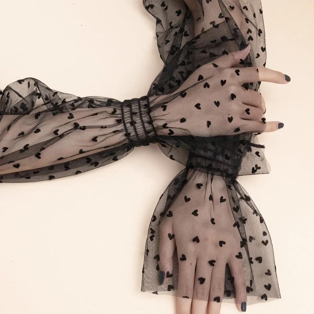 A Pair of Summer Lace Sunscreen Mesh Sleeves, Love Dots, Popular Speaker Sleeves, Sunscreen Love Dots Gloves