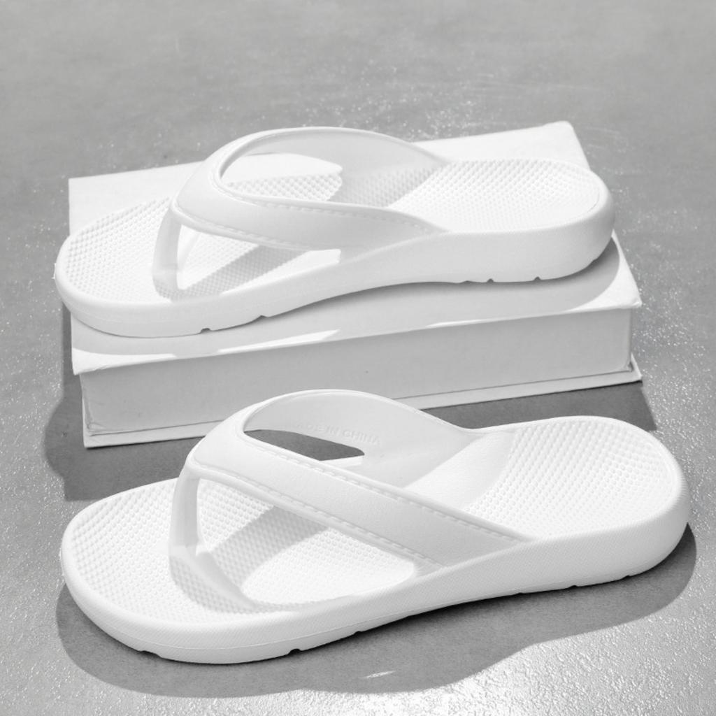Men's Flip Flops, Summer New Casual Clip on Slippers, Men's and Women's Sandals, Slip Resistant Beach Sandals for Outdoor Wear