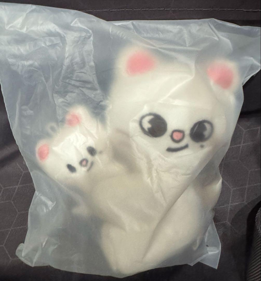 

[Б/У] НАБОР МАГНИТНЫХ ПЛЮШЕВЫХ ИГРУШЕК SKZOO Ginillet