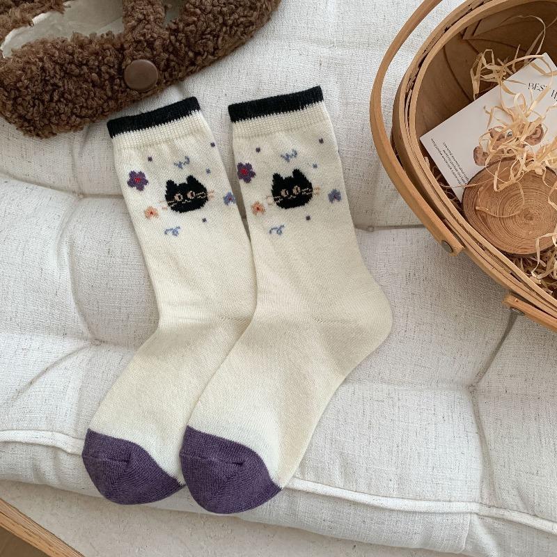 Cute Cartoon Cat Thickened Wool Socks for Autumn and Winter, Women's Warm Mid-calf Socks, Color-blocking Pile Socks