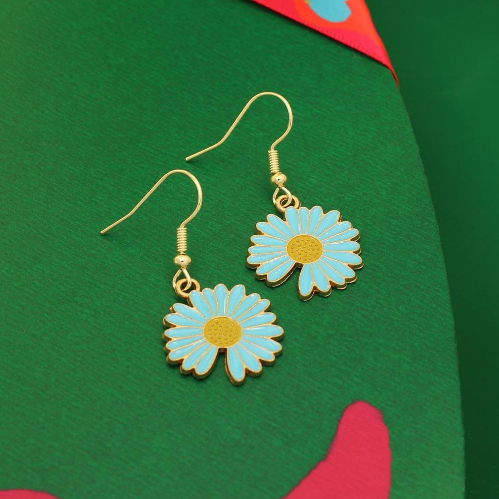 Cross-border Fashion Daisy & Sunflower Earrings - Versatile & Stylish Drops
