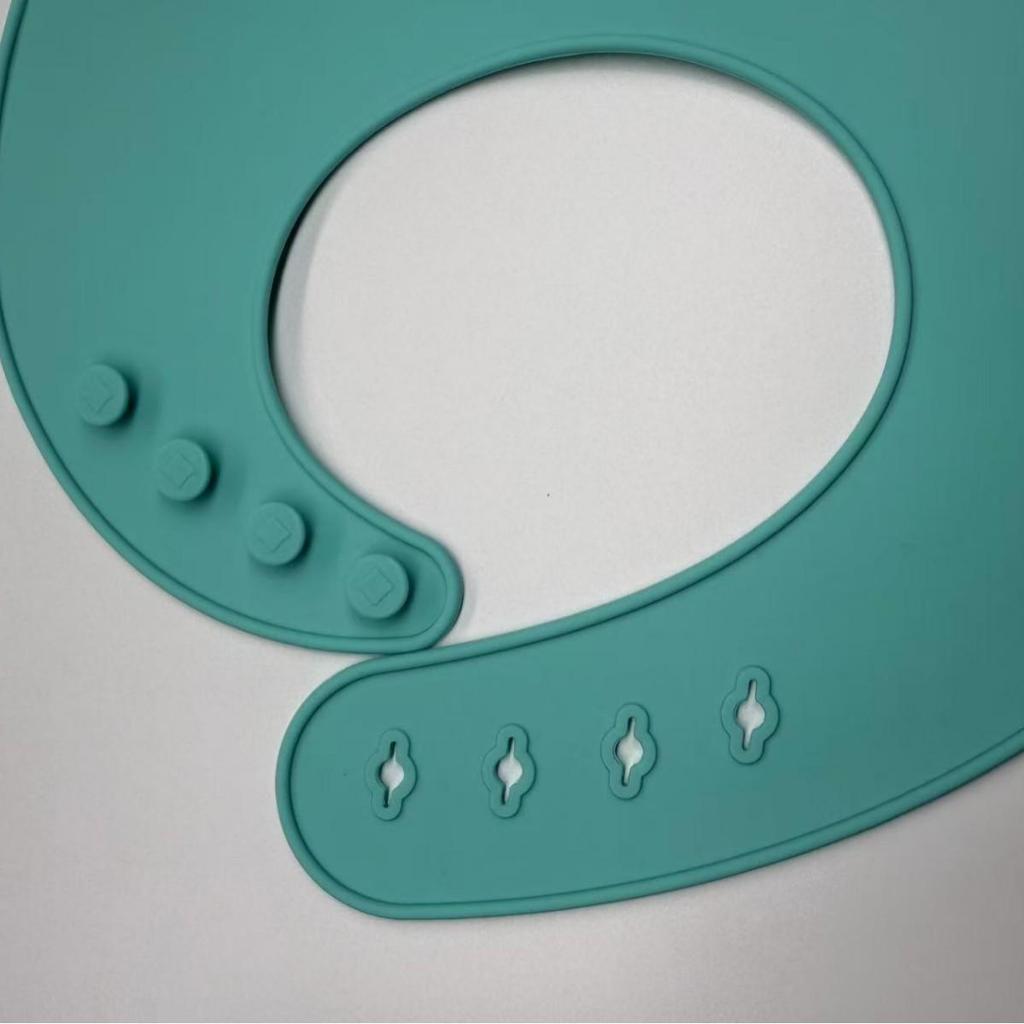 New Food-Grade Silicone 3D Bib: Waterproof & Oil-Proof for Children