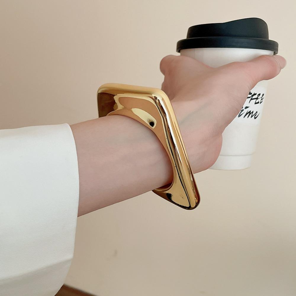 ABS Acrylic Cuff Bangles Europe American Style Exaggerated Bracelet Simple Wide Open Bangle Women