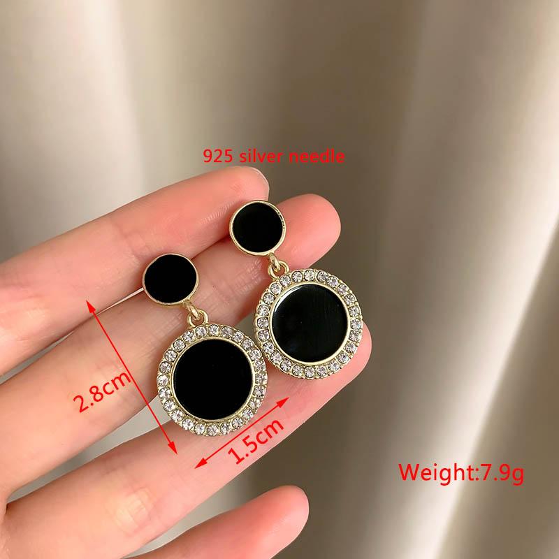 Asymmetric Women's Black Hanging Earrings Hollow Crystal Drop Earrings Rock Geometric Statement Dangle Earrings Aretes