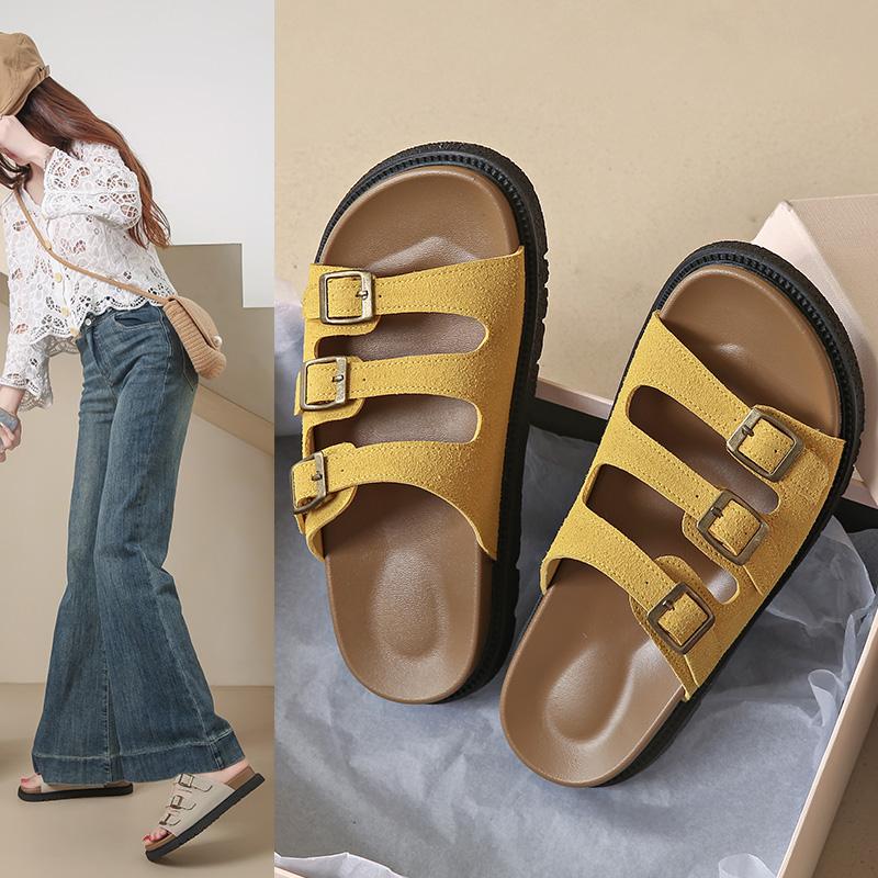 

Fashion 2025 Women Slippers Flip Flops Female Metal Rivets Plat Slides Soft EVA Open Toe Indoor Outdoor Beach Casual Shoes Home Slippers 35 жёлтый