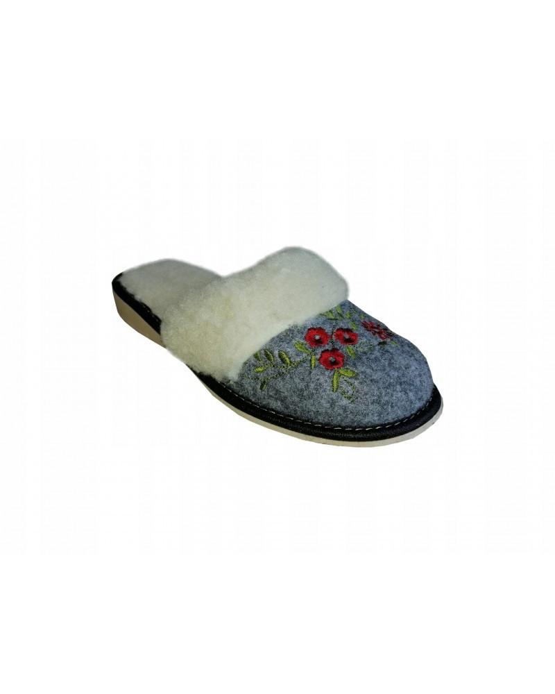 Light felt insulated women's slippers, house slippers with fur 35
