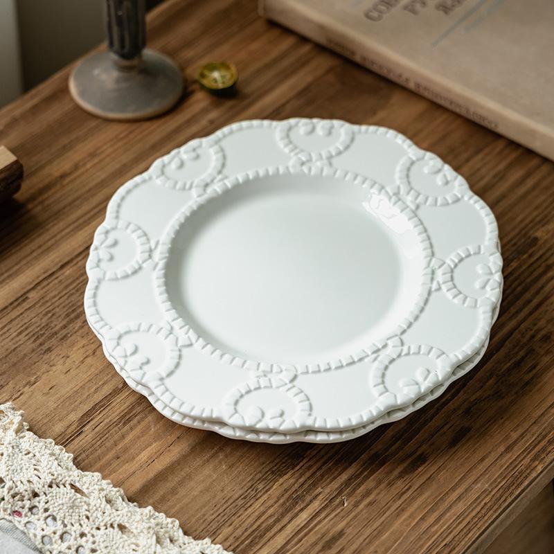 Französisches Relief Keramikteller Blumengeformter Rand Gemüseteller High-End Restaurant Dessertteller Kreativer Heimalltagsteller