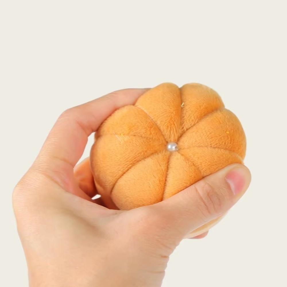 Creative Pumpkin Pin Cushion Solid Color Pumpkin Shape Pumpkin Shape Needle Pincushions with Wooden Base DIY Craft