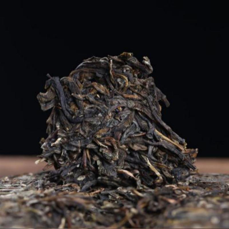 357g Yunnan Yiwu Puerh Bolo de Chá Cru Primavera Precoce Pu-erhshengcha Chá Verde Pu'er