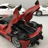 Bburago 1/24 Maßstab Ferrari FXX K #10 Rot / Diecast Modellauto Fertigprodukt 18-26301 (# 10)
