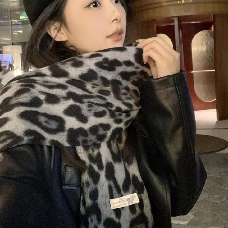 Soft Leopard Print Thickened Scarf Winter Shawl Lightweight Polyester Neckerchief Shawl For Women And Girls