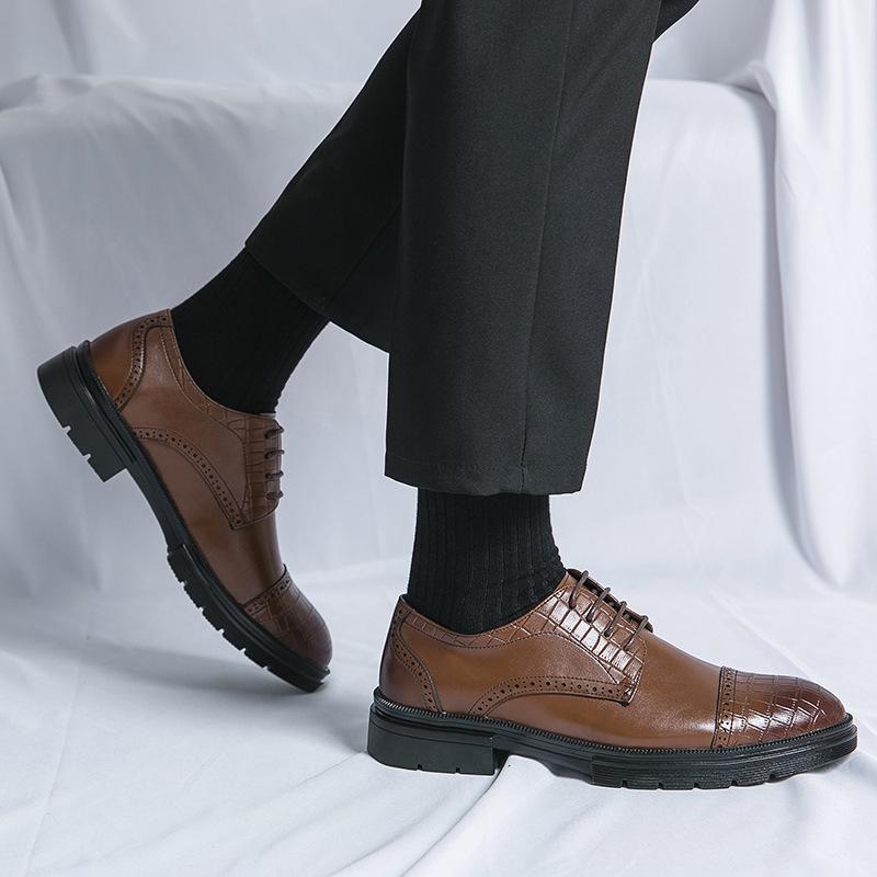 Herrenschuhe 46 große Größe neue Freizeitschuhe aus Leder Mode Britischer Stil Business-Anzugschuhe Trend Bräutigam Hochzeitsschuhe