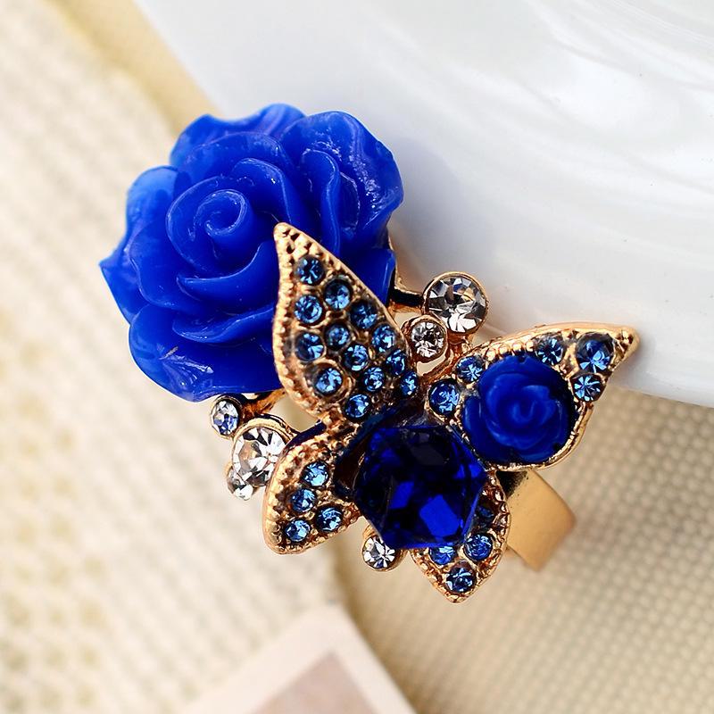 European & American Retro Butterfly Ring: Crystal Rose Flower Open Ring, Bohemian Style for Women