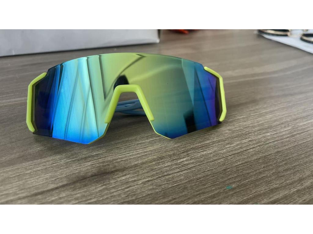 2025 Kids' Windproof Cycling Sunglasses – UV Protection for Boys & Girls, Trendy Outdoor Eyewear