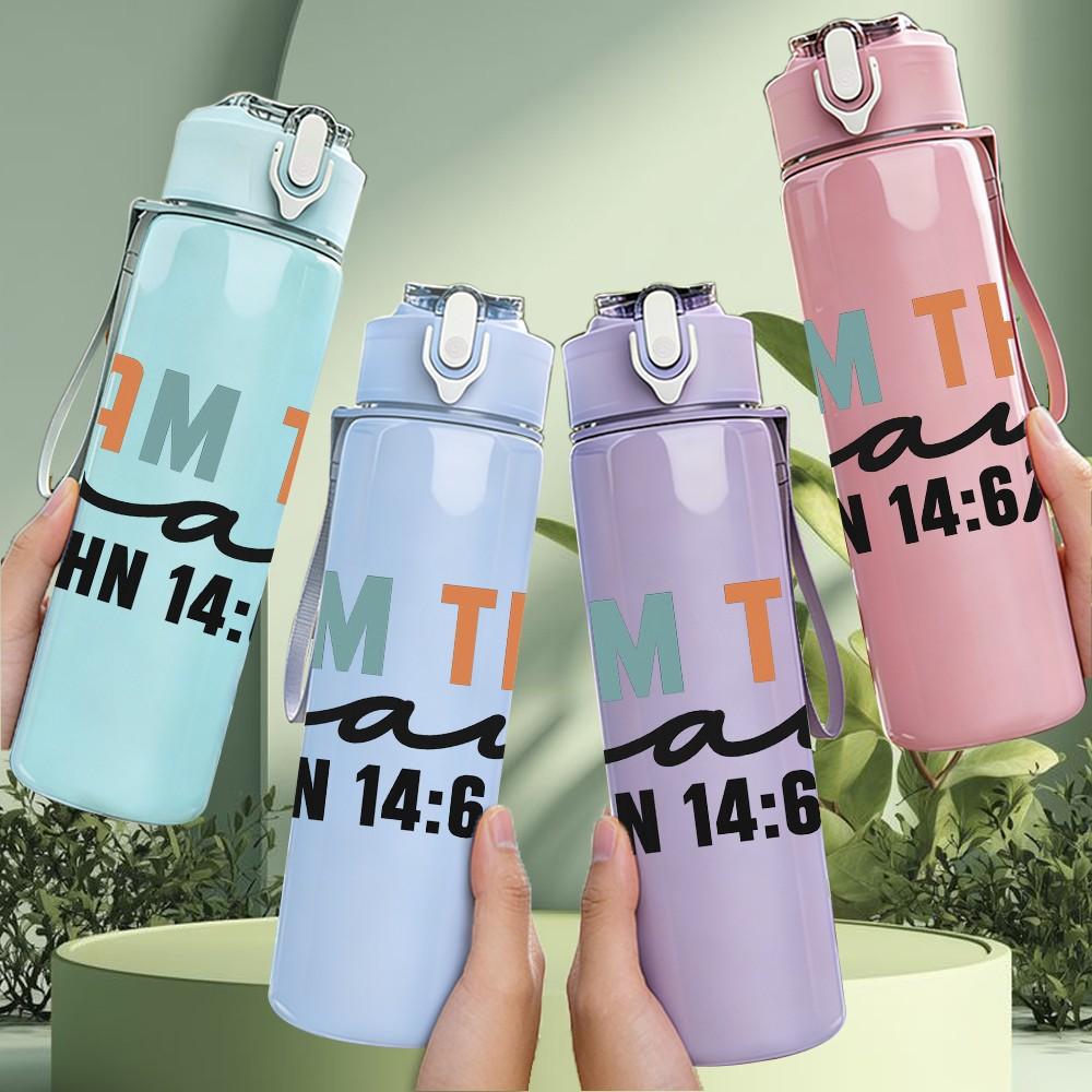 1PC I Am The Way John Text Letter 750ml Color Plastic Sports Water Bottle Leakproof Flip Straw Lid Suitable for Sports Office Home Use