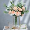Decoração de casa – Flores e coroas artificiais
