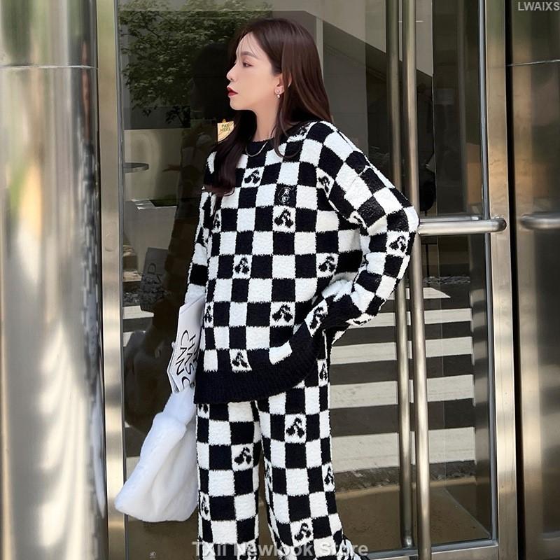 

Soft Pajamas Women s Autumn Winter European-American Style Plaid Cherry Pullover Half-side Velvet Knitted Home Clothes Suit One Size чёрный