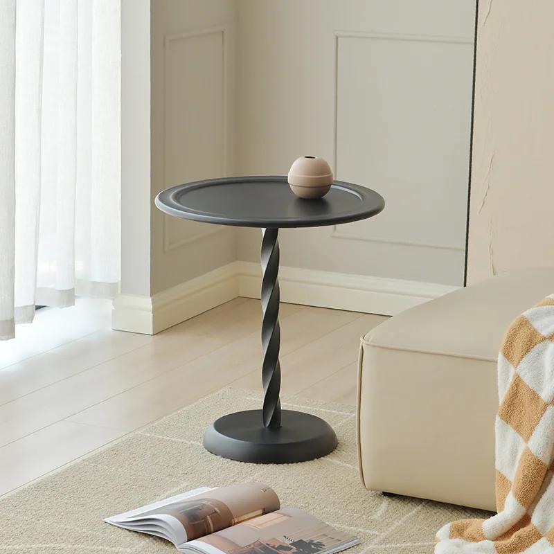 Nordic Small Coffee Table Modern Simple Mini Bedroom Bedside Tables Living Room Sofa Corner Side Small Round Table Desk Mesas