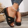 Slope Heel Dickbesohlte Hollow Out Hausschuhe für Damen 2024 Sommer Neue Größe Lässige bequeme Strandsandalen mit Autonähten