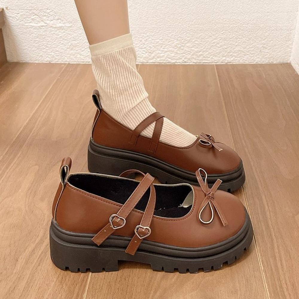 Fashion Sweet Heart-Shaped Buckle Lolita Shoes Women Patent Leather Platform Mary Janes Woman Metal Decoration Chunky Heels Pumps 2025